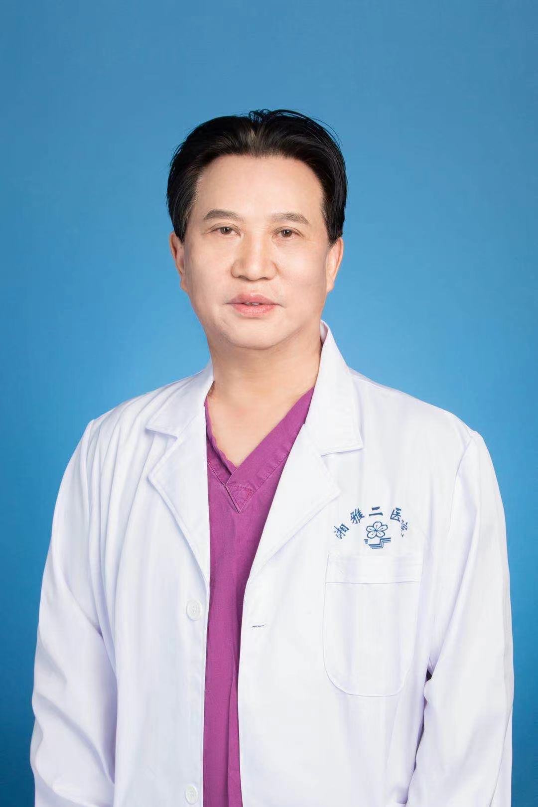 唐中华新照片.jpg